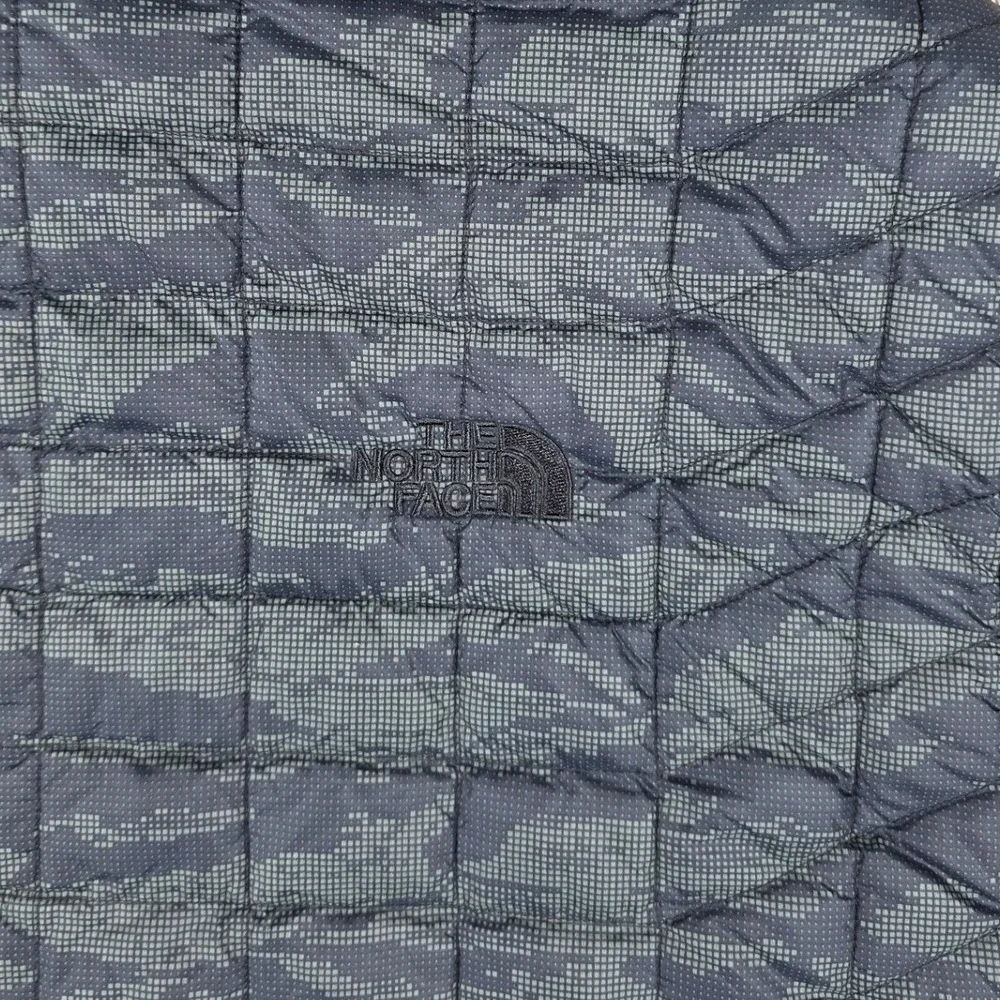 The North Face Mens Thermoball Quilted Vest Camo Green Black XXL Full Zip Puffer